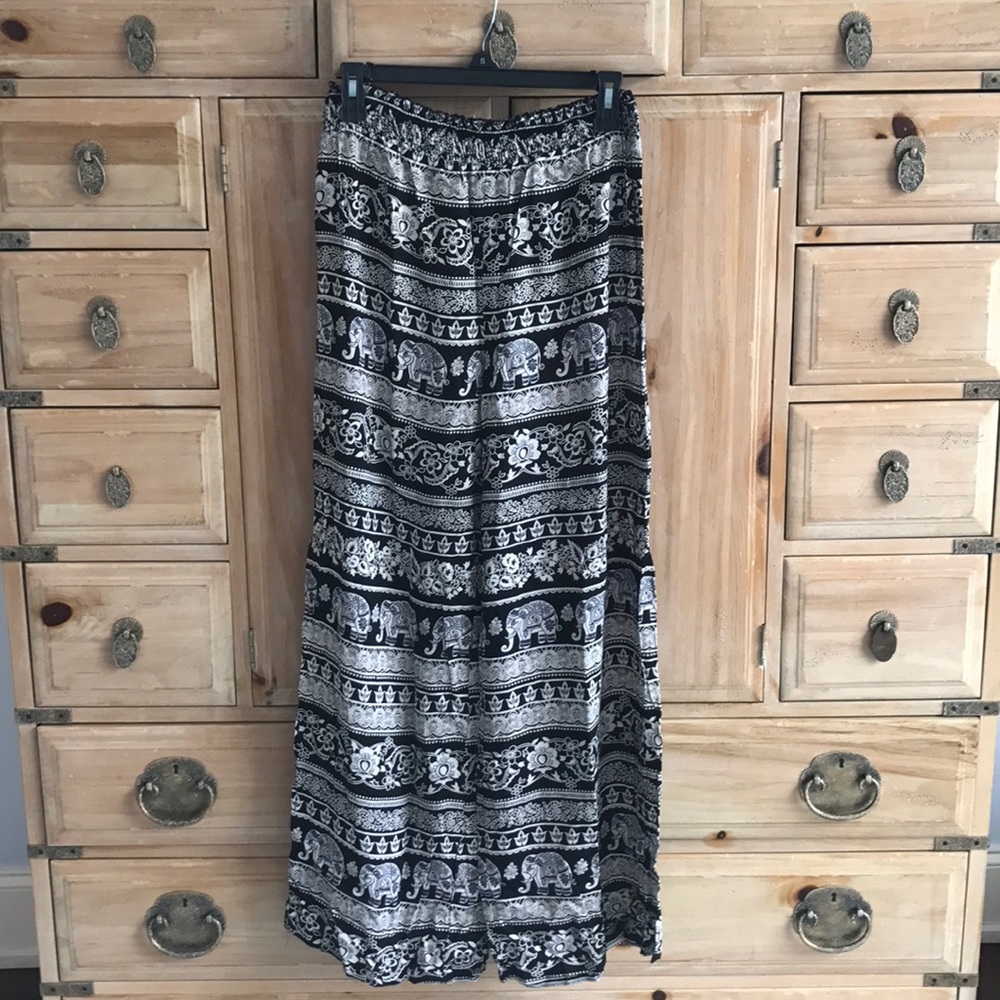 Angie Elephant Flowy pants! NWOT